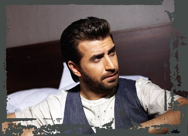 Thanos Petrelis