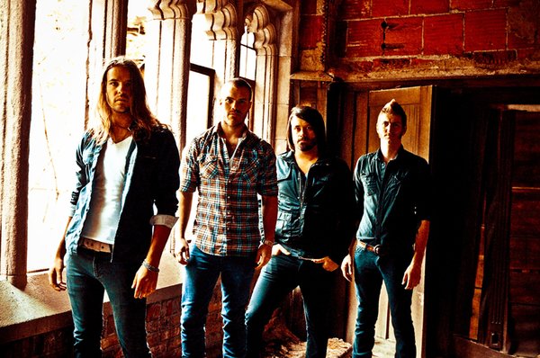 Слушать полную. Музыкальная группа the last. Группа the Glue. The last good year the last good year 2008. MADEVIL.
